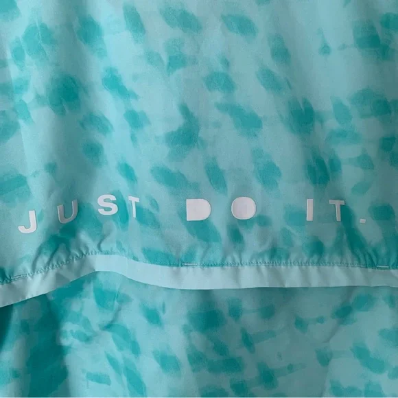 Nike Dri-Fit 1/2 Zip Printed Running Jacket - Size 1X - Picture 13 of 13